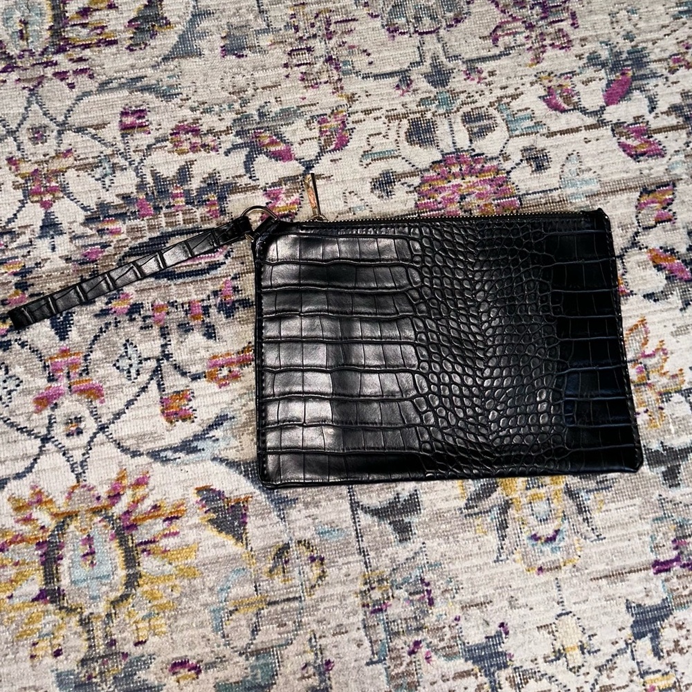 Black snake print wristlet